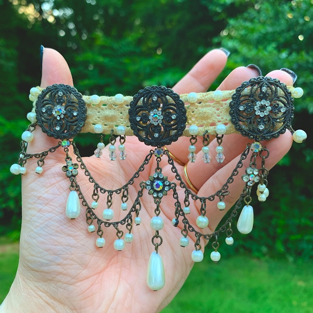 Crystal and Pearl Drape Arm Band - Picture 1 of 9